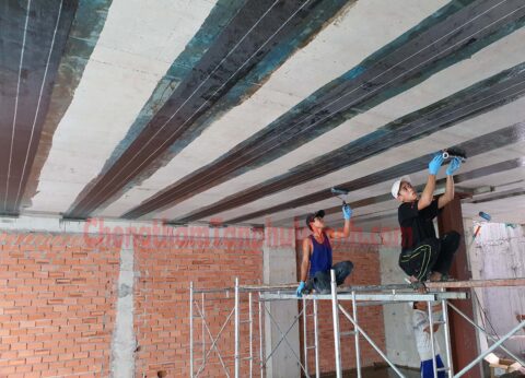 Lớp sợi carbon CFRP gia cố dầm bê tông xuống cấp