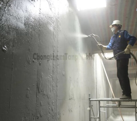 Thợ Tân Phú Khánh phun vật liệu tinh thể thẩm thấu chống thấm ngược tầng hầm